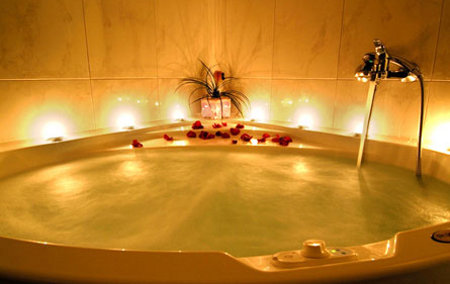 HOTELES CON HABITACION CON JACUZZI hoteles con habitacion con jacuzzi:
