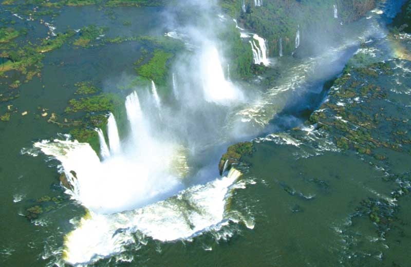 VIAJO POR LAS NUBES viajo por las nubes:
